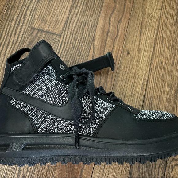 Women’s Nike Lunar Force 1 Flyknit workboot - Picture 2 of 11